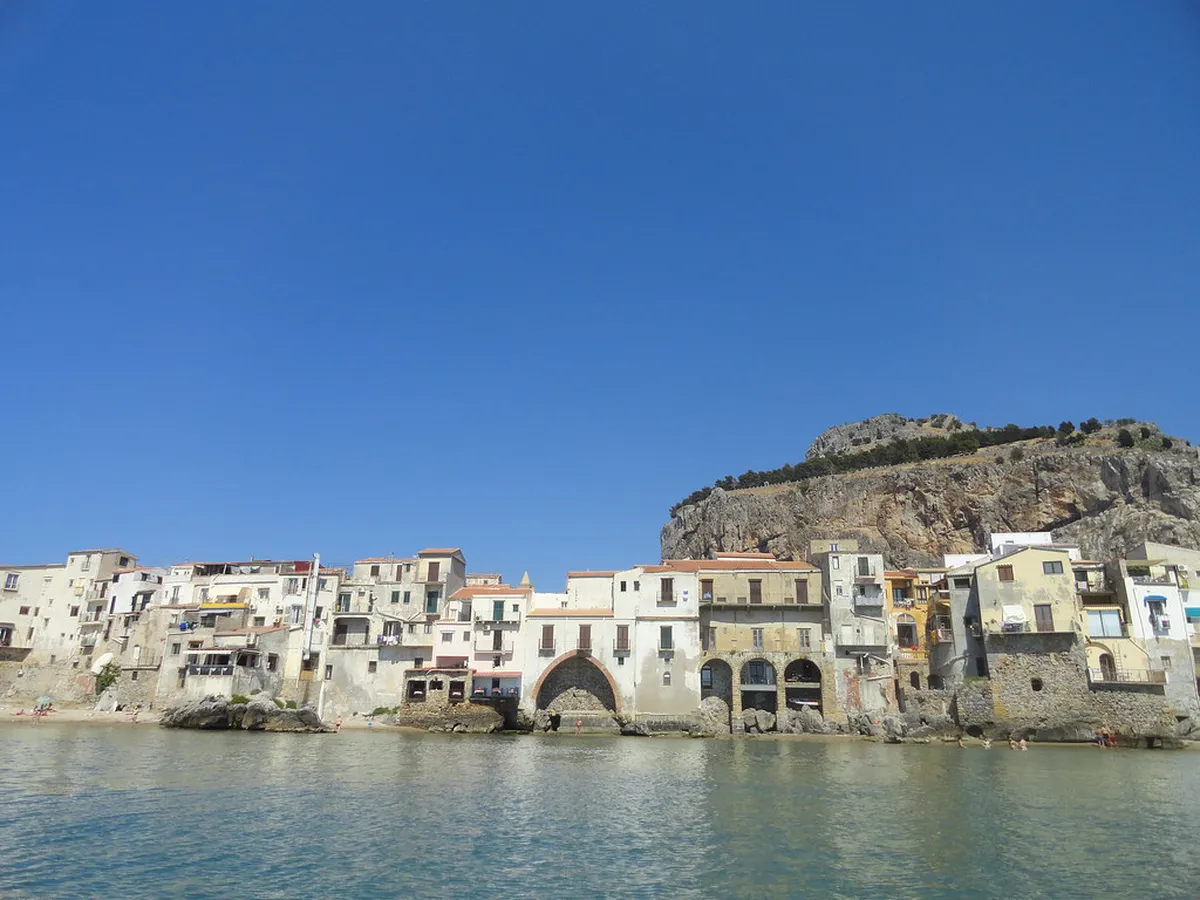 Authentic Cefalù Restaurants: Your 2025 Dining Guide
