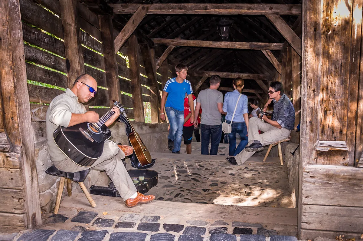 Authentic Sighişoara Market Finds: Your 2025 Shopping Guide