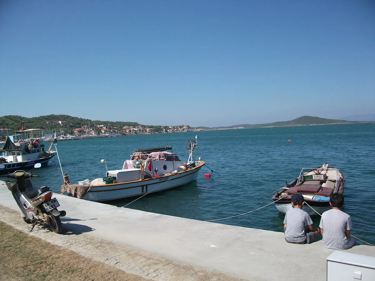 Ayvalık Secret Beaches Guide: Uncover Hidden Coves 2025