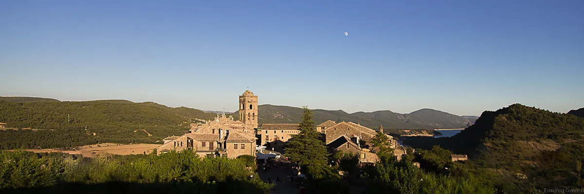 Aínsa Local Culture Gems: Authentic Spain in 2025