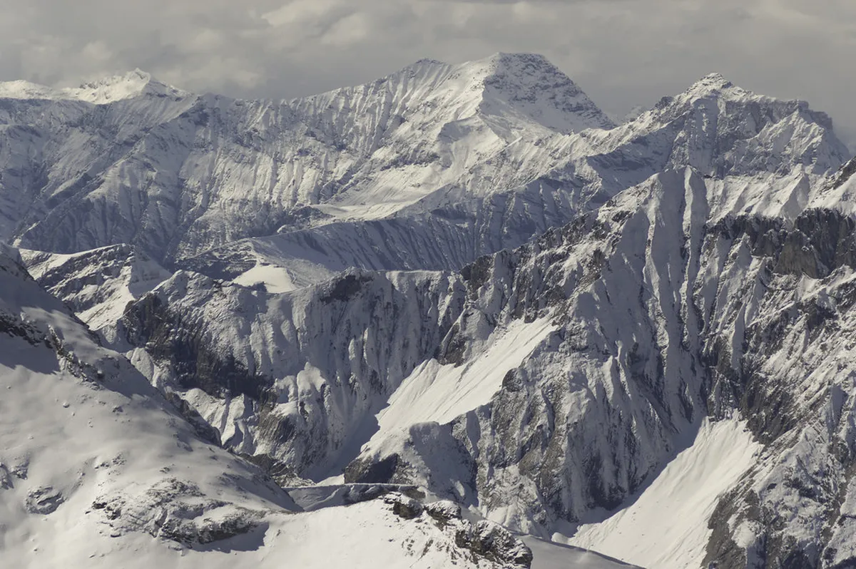 Discover Bern's Secret Alleys: Unique Walking Tours in 2025