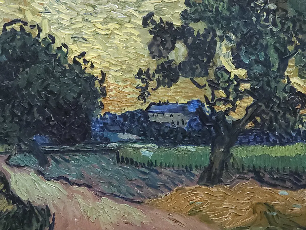 Discover the Best Arles Viewpoints for 2025 Travel