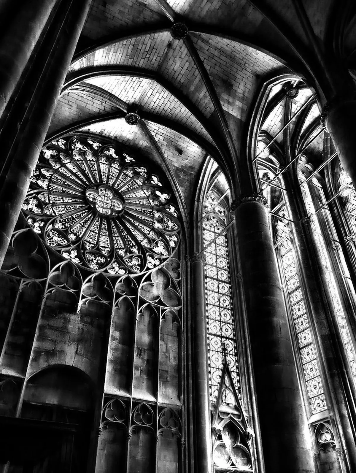 Carcassonne Non-Touristy Eats: Best Local Food Spots in 2025