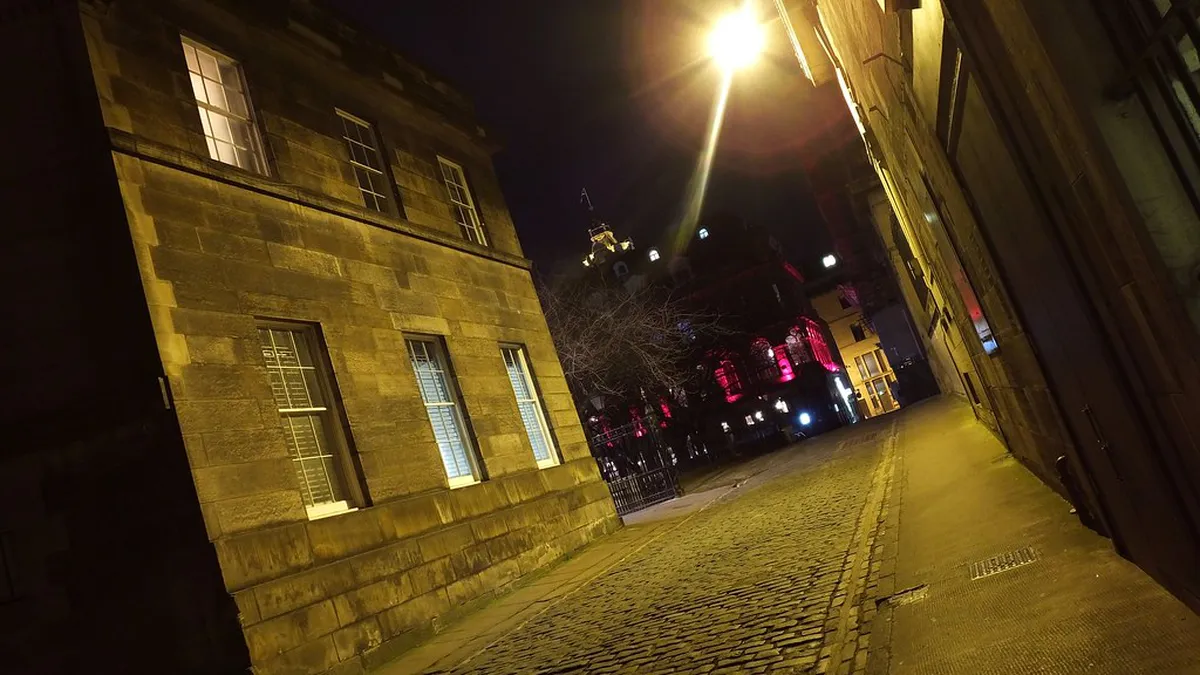 Discover Edinburgh's Best Hidden Pubs in 2025