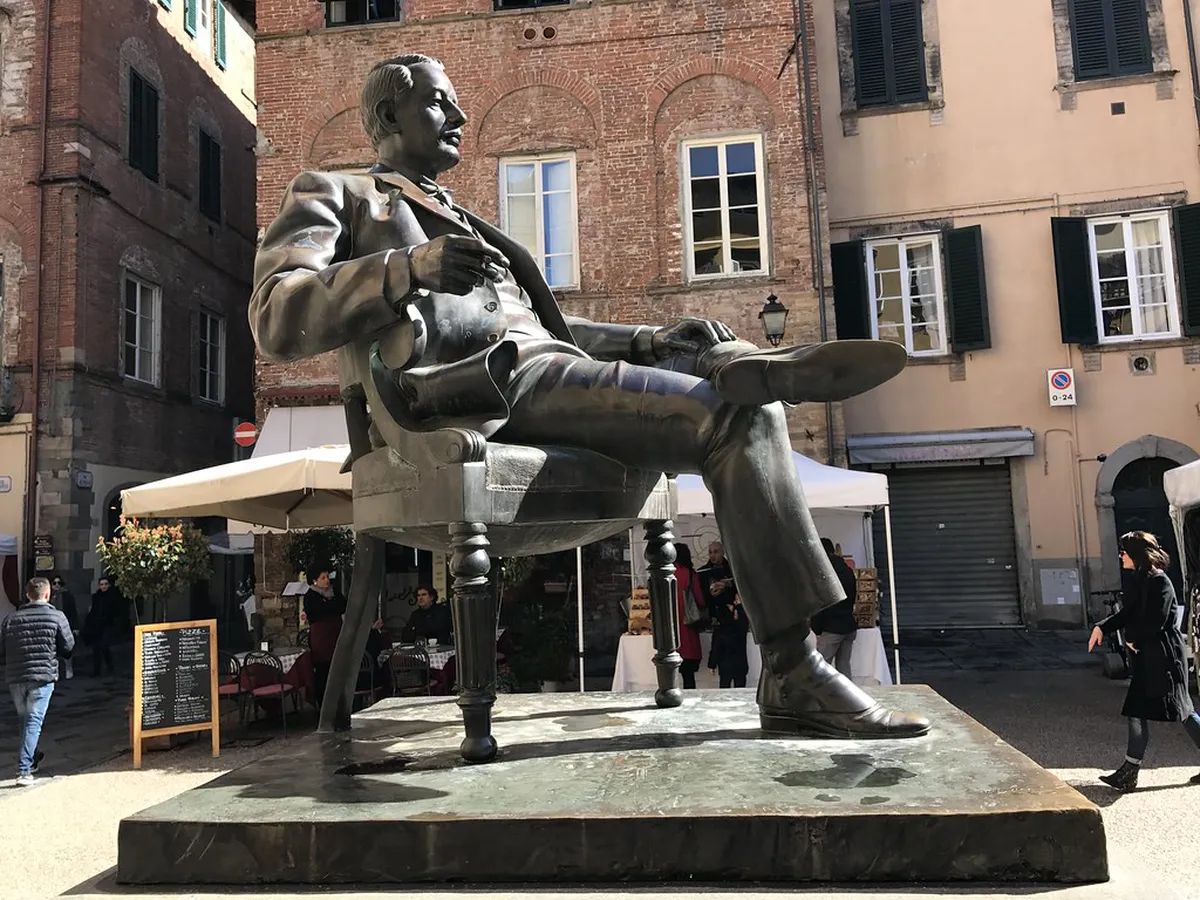 Best Lucca Cycling Paths: A 2025 Guide for Cyclists