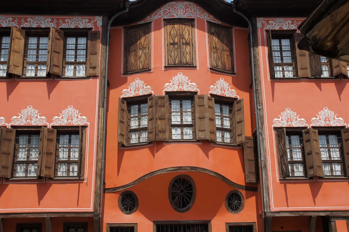 Best Plovdiv Local Eateries: A 2025 Culinary Guide