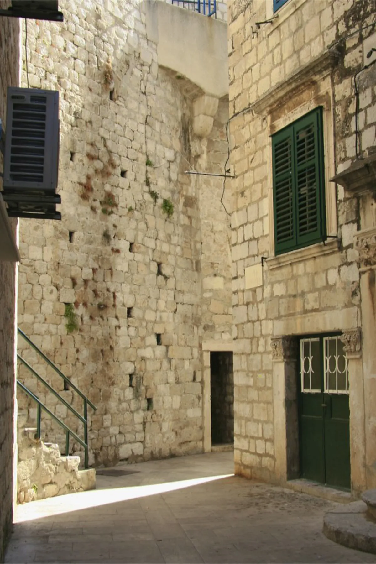 Discover Quiet Cafes Dubrovnik: Your 2025 Guide