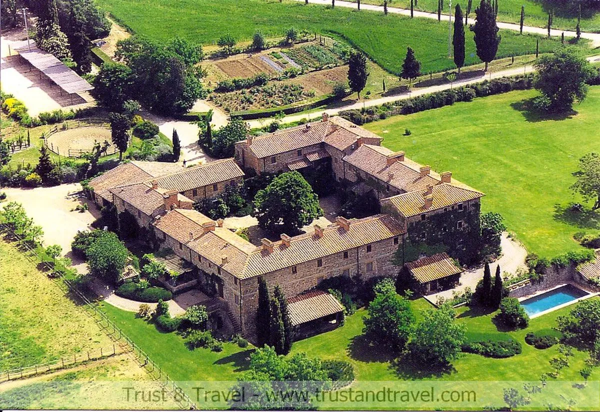 Book Montepulciano Hidden Tours: Your 2025 Guide