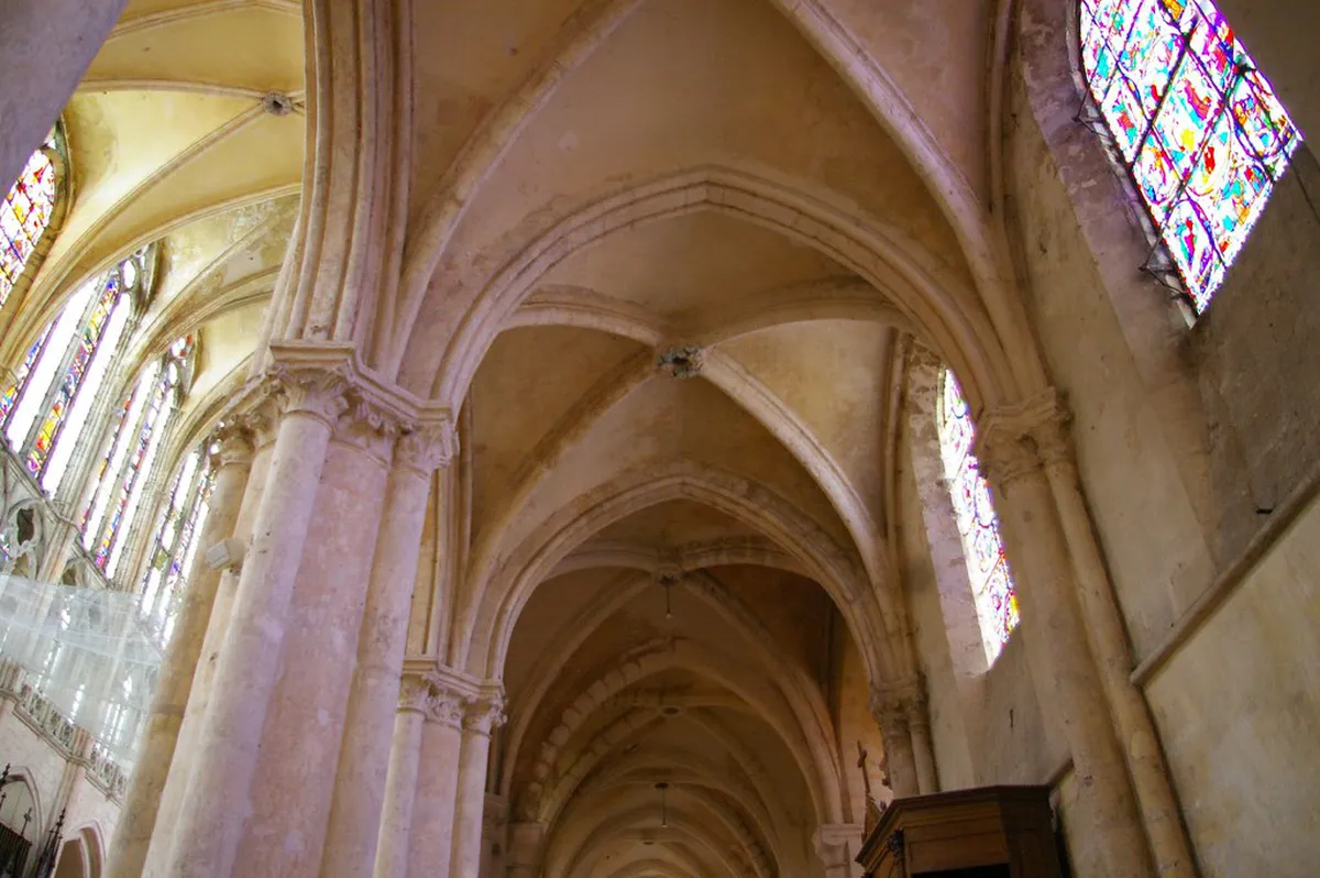 Discover Chartres' Unusual Museums in 2025