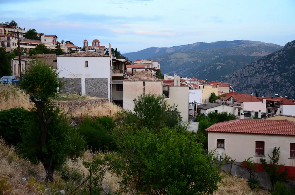 Discover Delphi's Uncrowded Beaches Nearby in 2025