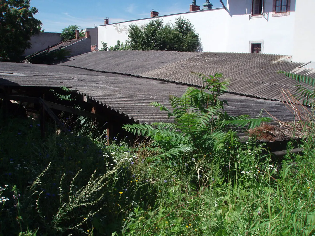 Discover Eger's Hidden Courtyards: Your 2025 Secret Guide