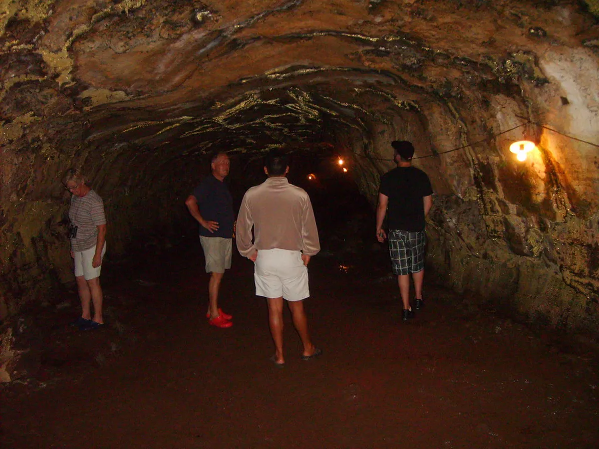 Explore Santa Cruz Caves: La Palma Adventure Guide 2025