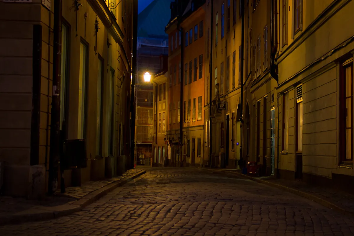 Explore Stockholm Historic Alleys: A 2025 Travel Guide