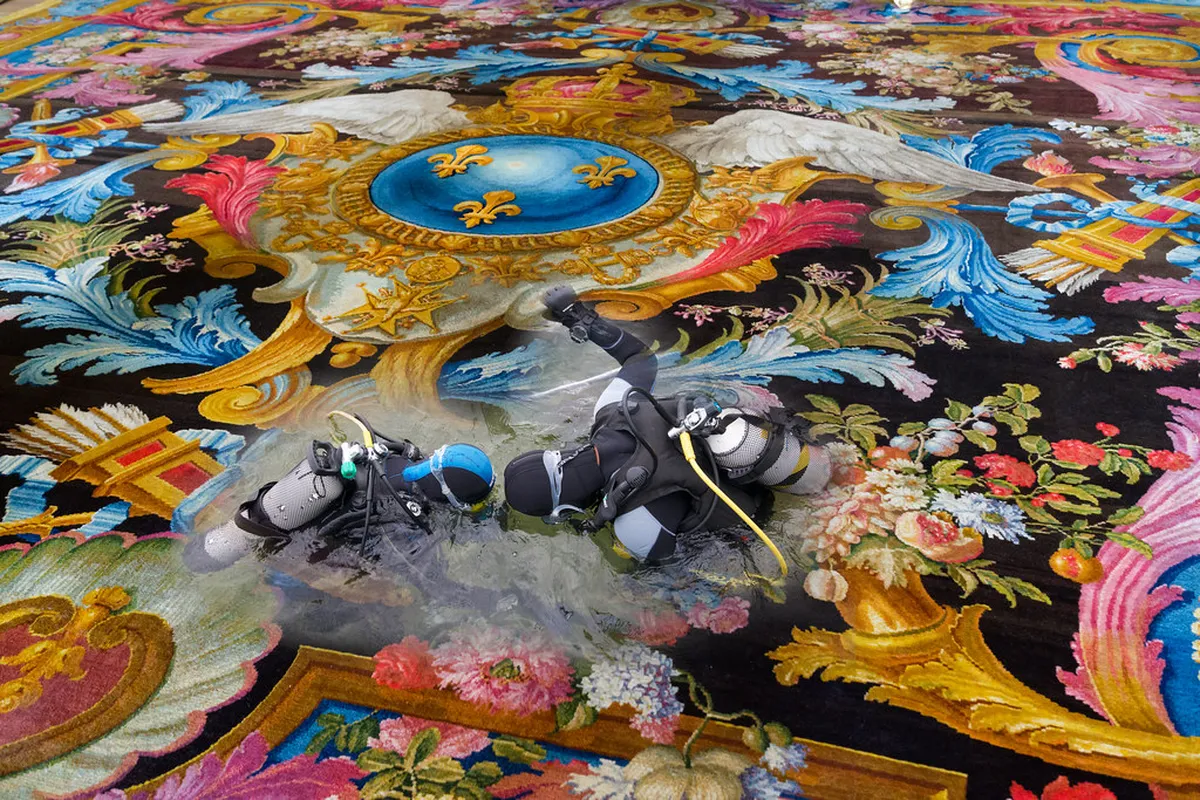 Explore Versailles Neighborhoods Beyond the Palace in 2025