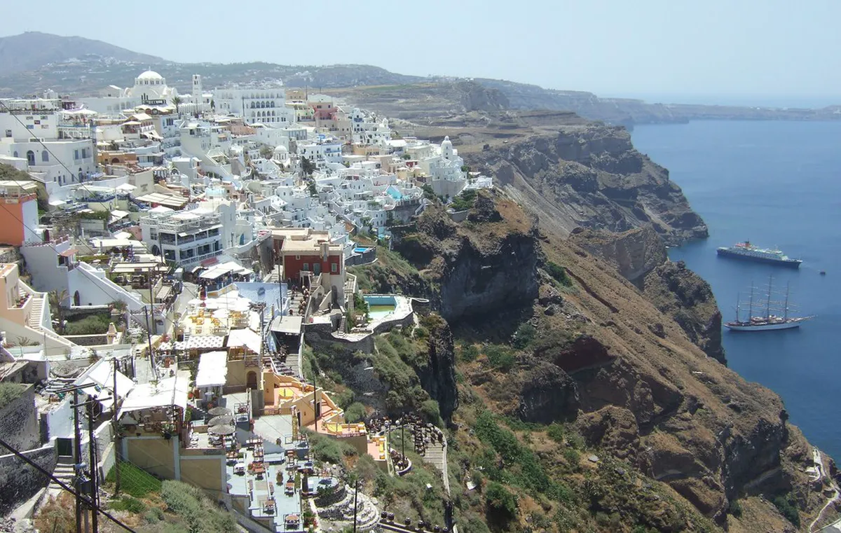 Discover Fira Lesser Known Trails: Santorini's Hidden Paths