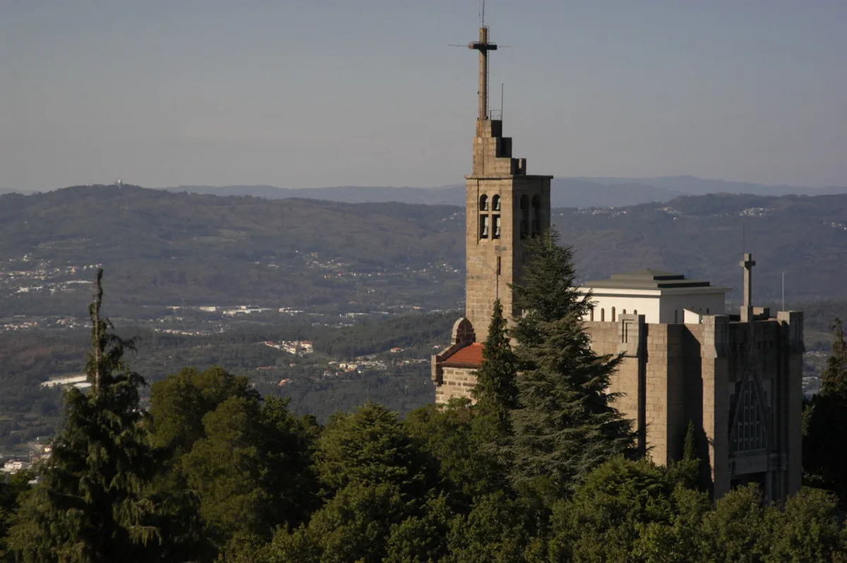 Guimarães Alternative Walking Tours: Explore Hidden Gems