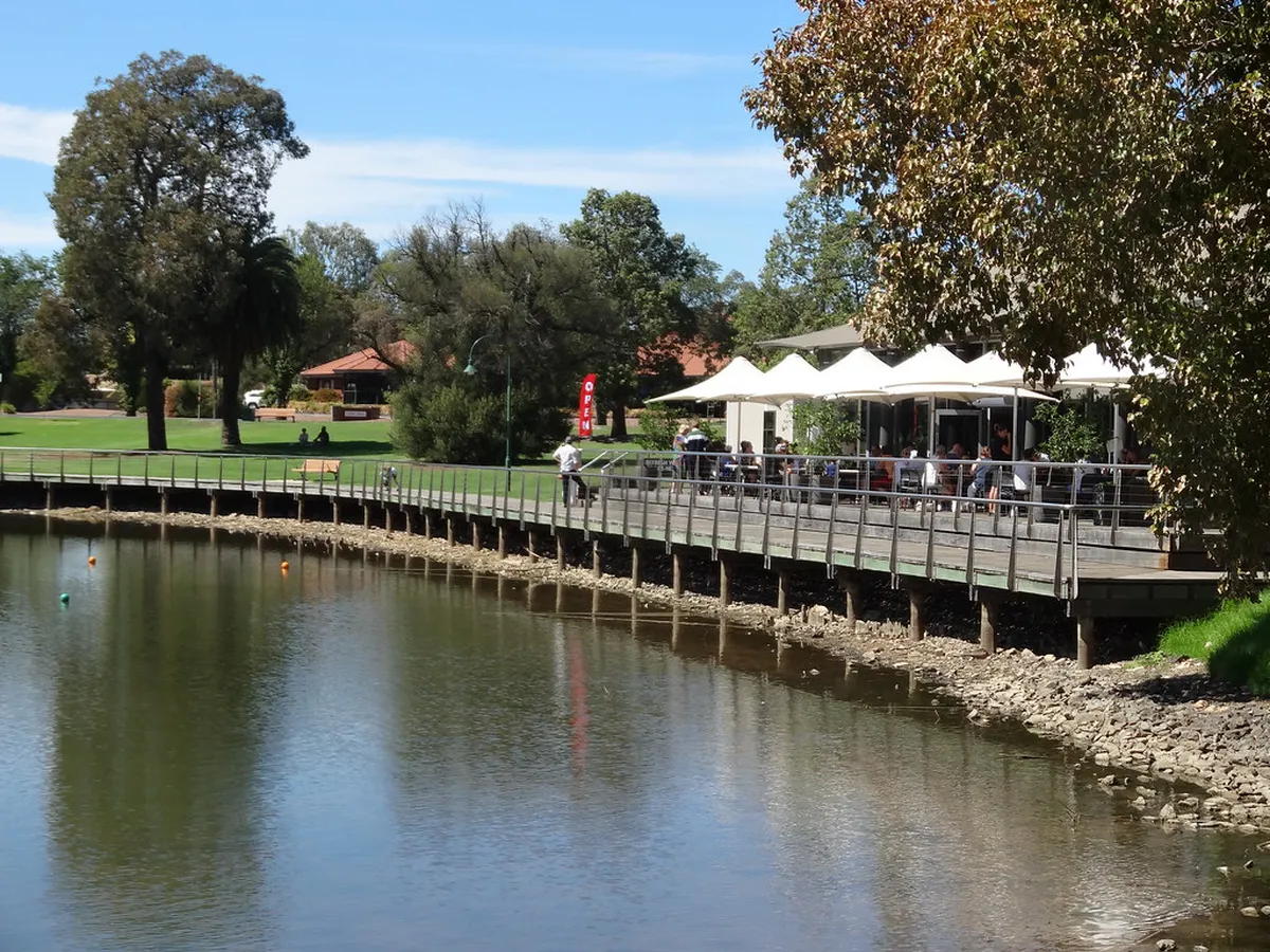 Hamburg Local Restaurants: A Culinary Guide for 2025