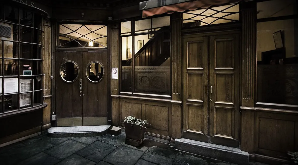 Discover Tralee's Hidden Pubs: Your 2025 Local's Guide