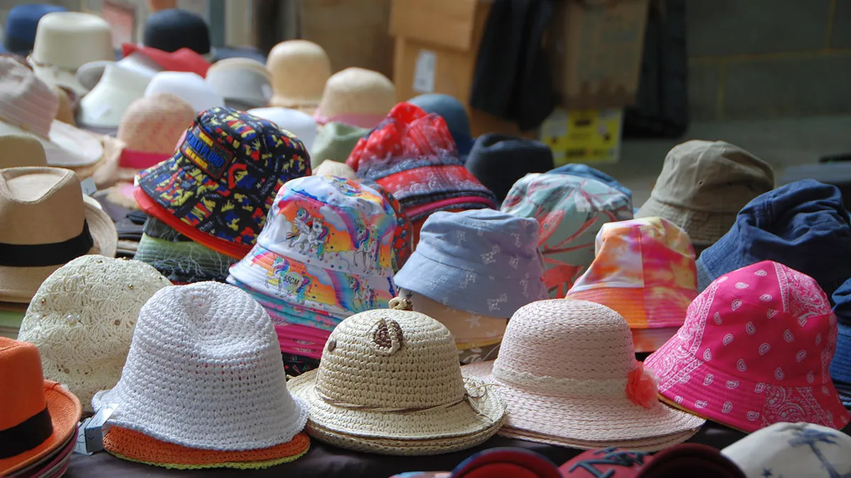 Athens' Hidden Souvenir Shops: Unique Finds in 2025