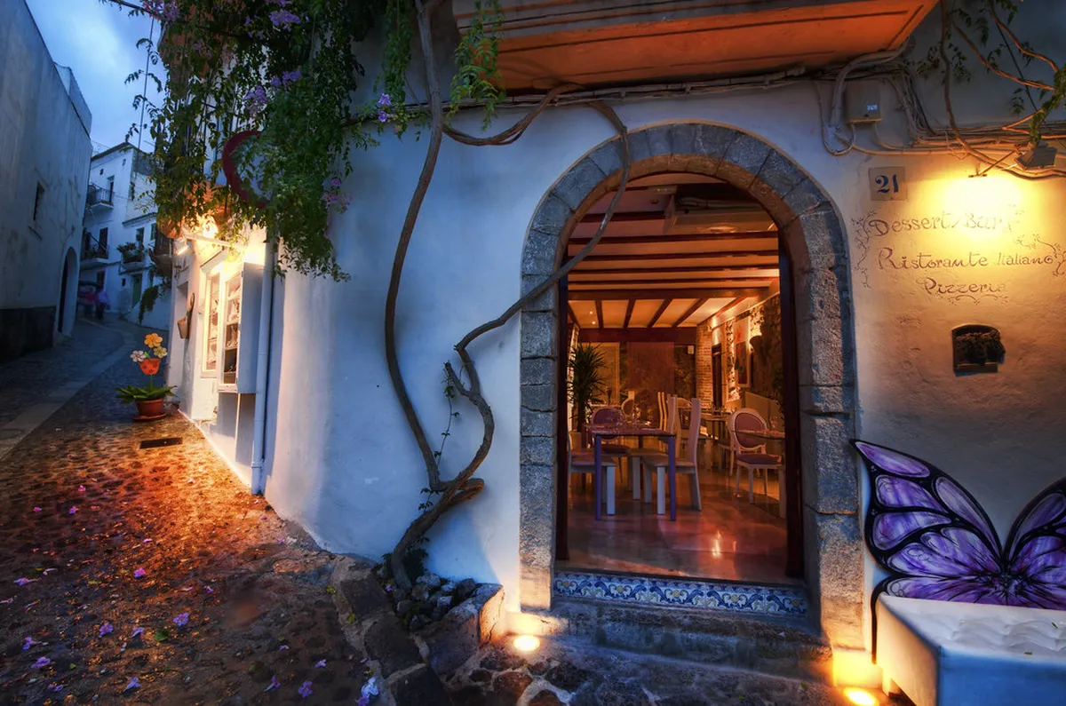 Discover Ibiza Town's Historic Alleys: A 2025 Guide