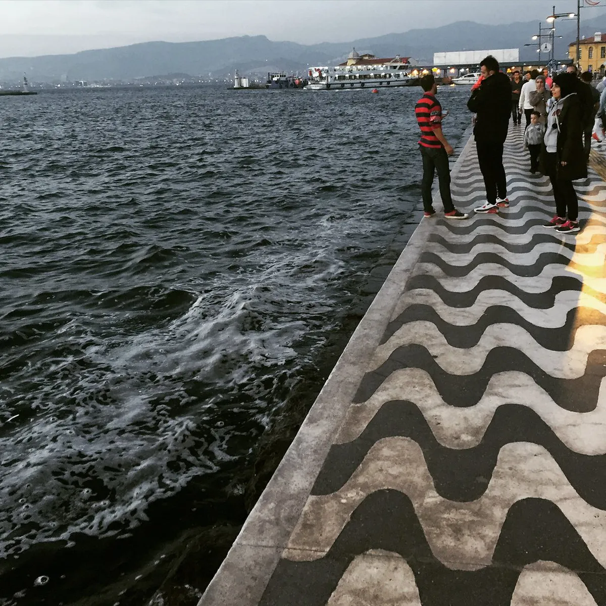 İzmir Budget Hidden Food Spots: Your 2025 Guide