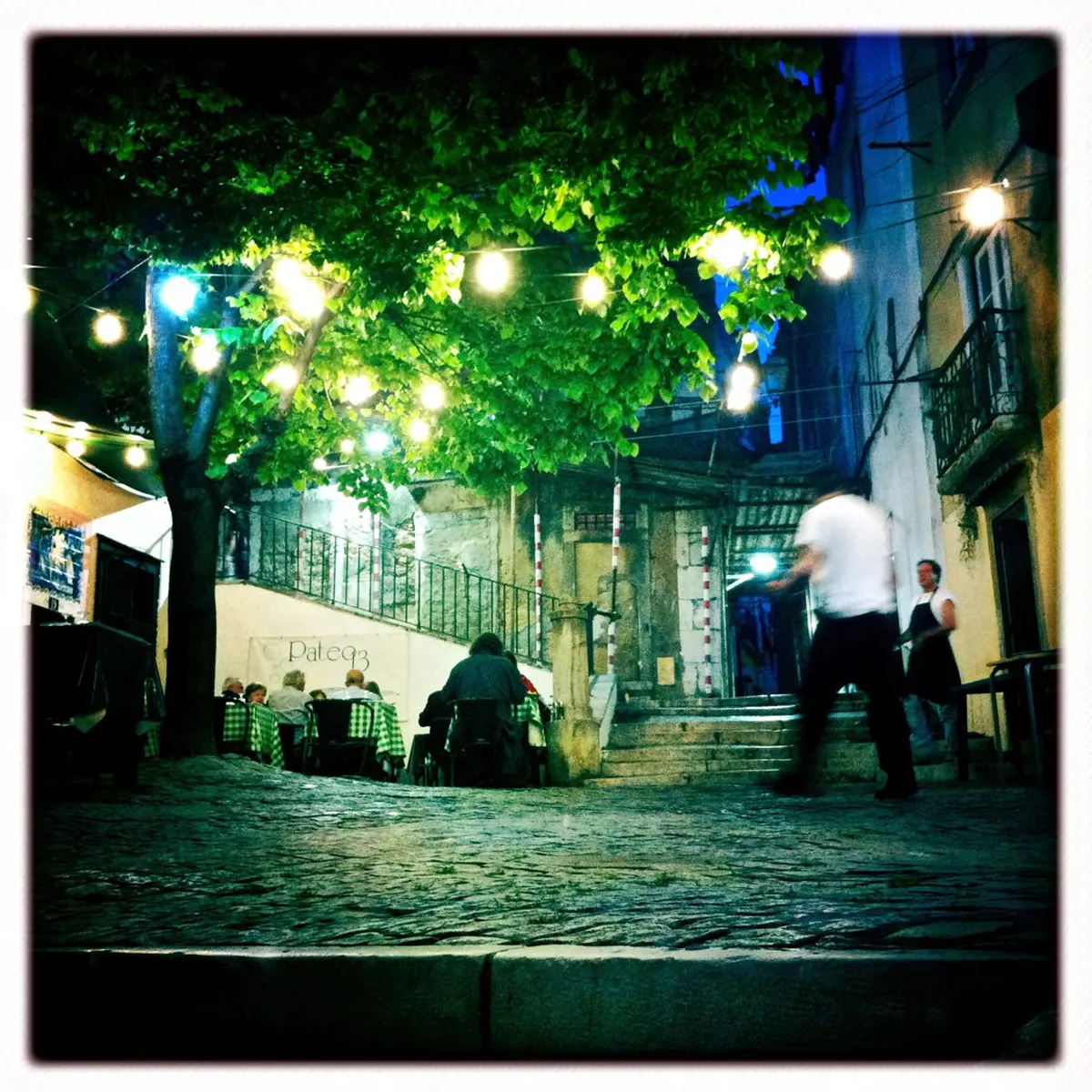 Discover Lisbon's Hidden Local Restaurants in 2025