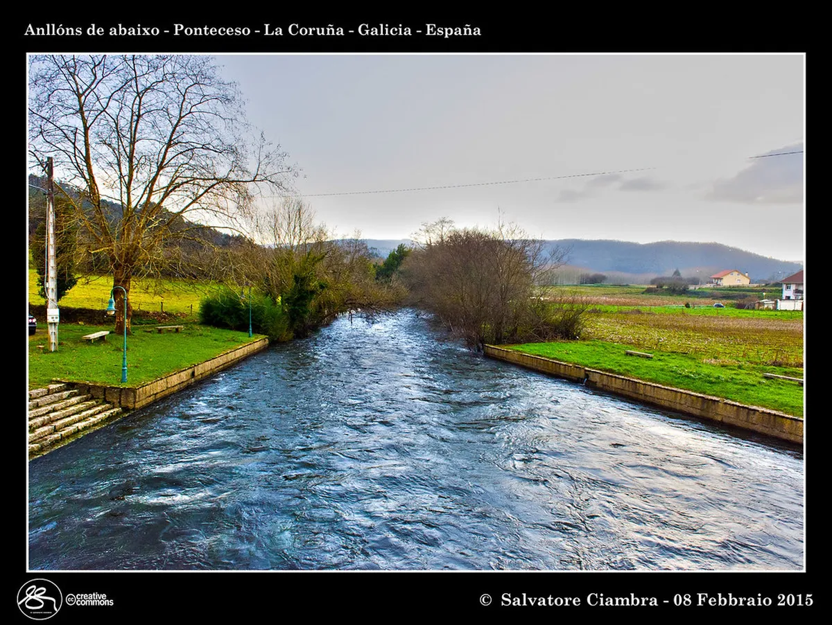 Find Unique Local A Coruña Souvenirs