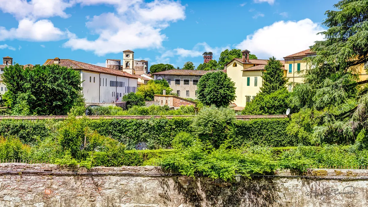Discover Lucca's Lesser-Known Churches in 2025