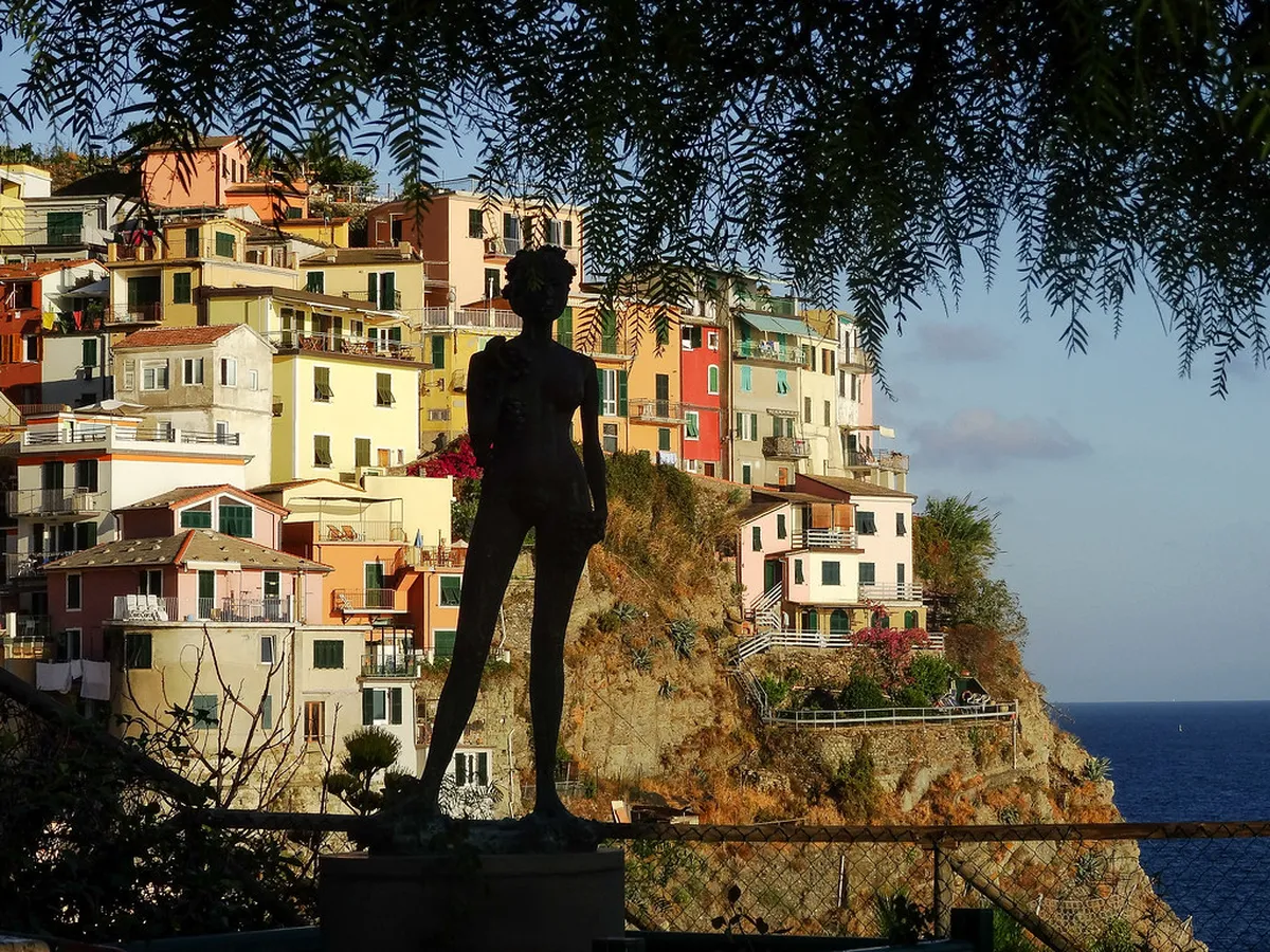 Manarola Evening Hidden Walks: Discover Italy's Charm