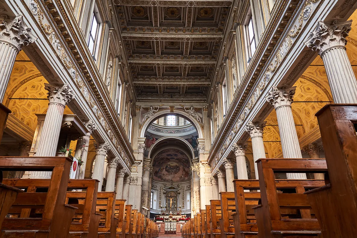 Mantua's Charming Forgotten Alleys: Your 2025 Guide