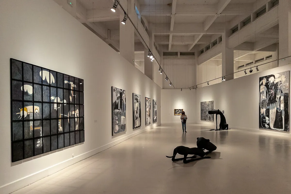 Málaga Unique Souvenir Shopping: Artisan Finds 2025