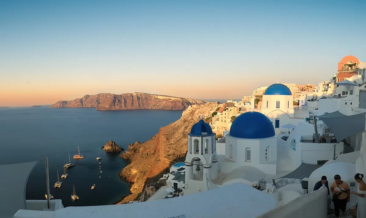 Discover Oia's Hidden Gems: A Comprehensive 2025 Guide