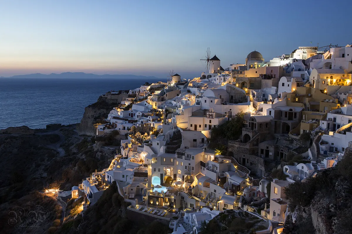 Oia Off the Beaten Path: Your Hidden Gems Guide to Santorini