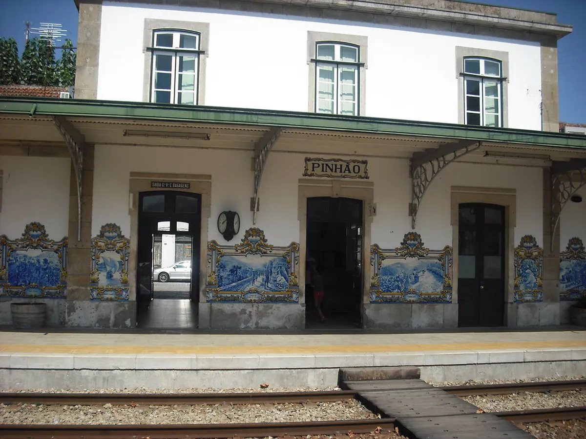 Pinhão Quiet Café Corners: Your 2025 Guide to Serenity