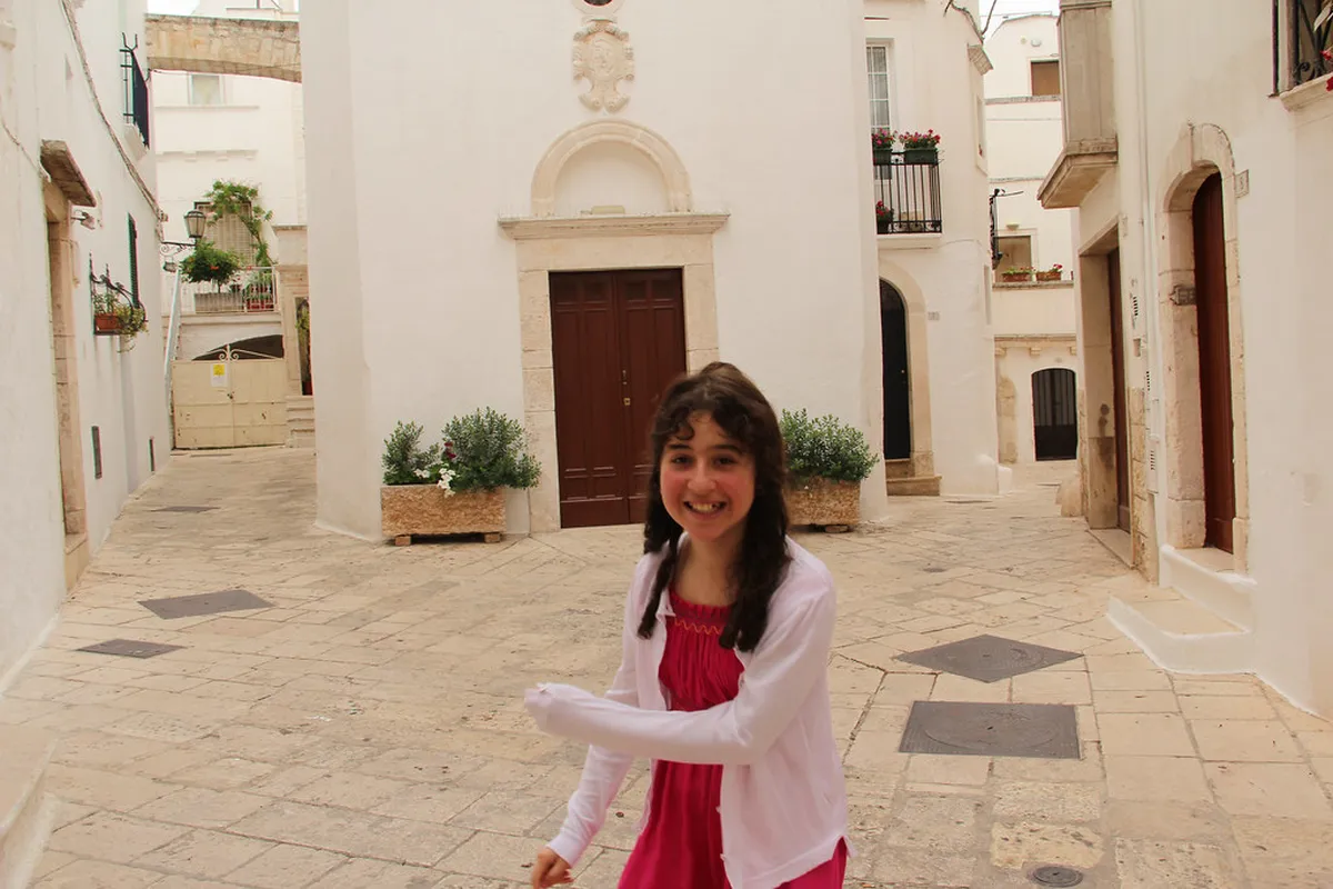 Finding Peace: Quiet Bari Cafes for 2025