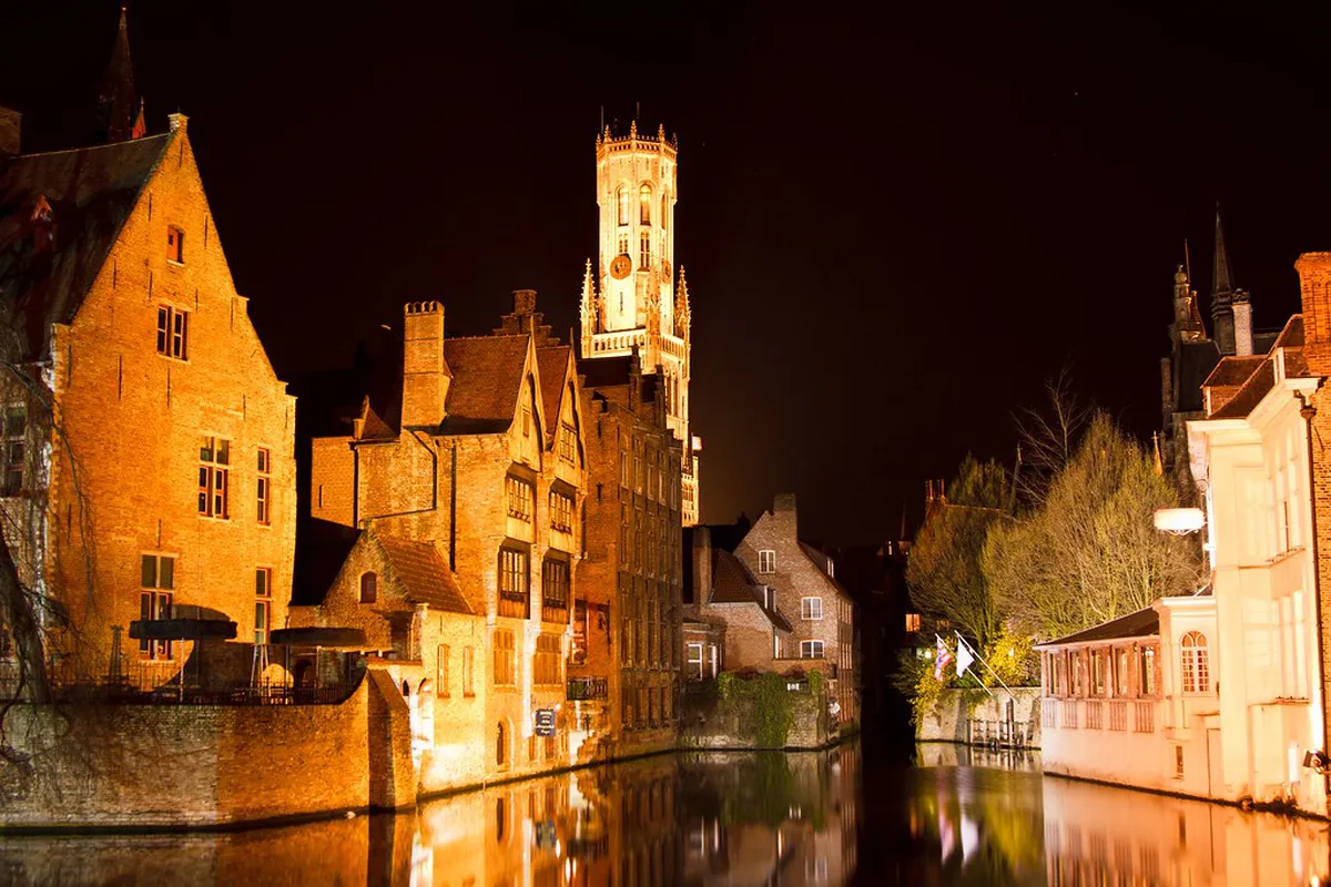 Quiet Bruges Canal Walks: Your 2025 Guide to Serenity