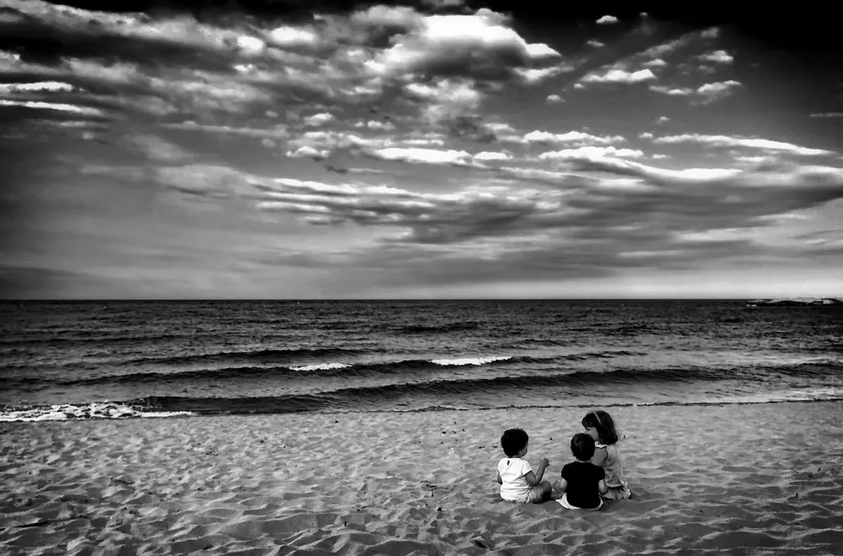 Quiet Como Beaches Guide: Discover Tranquil Lakeside Spots