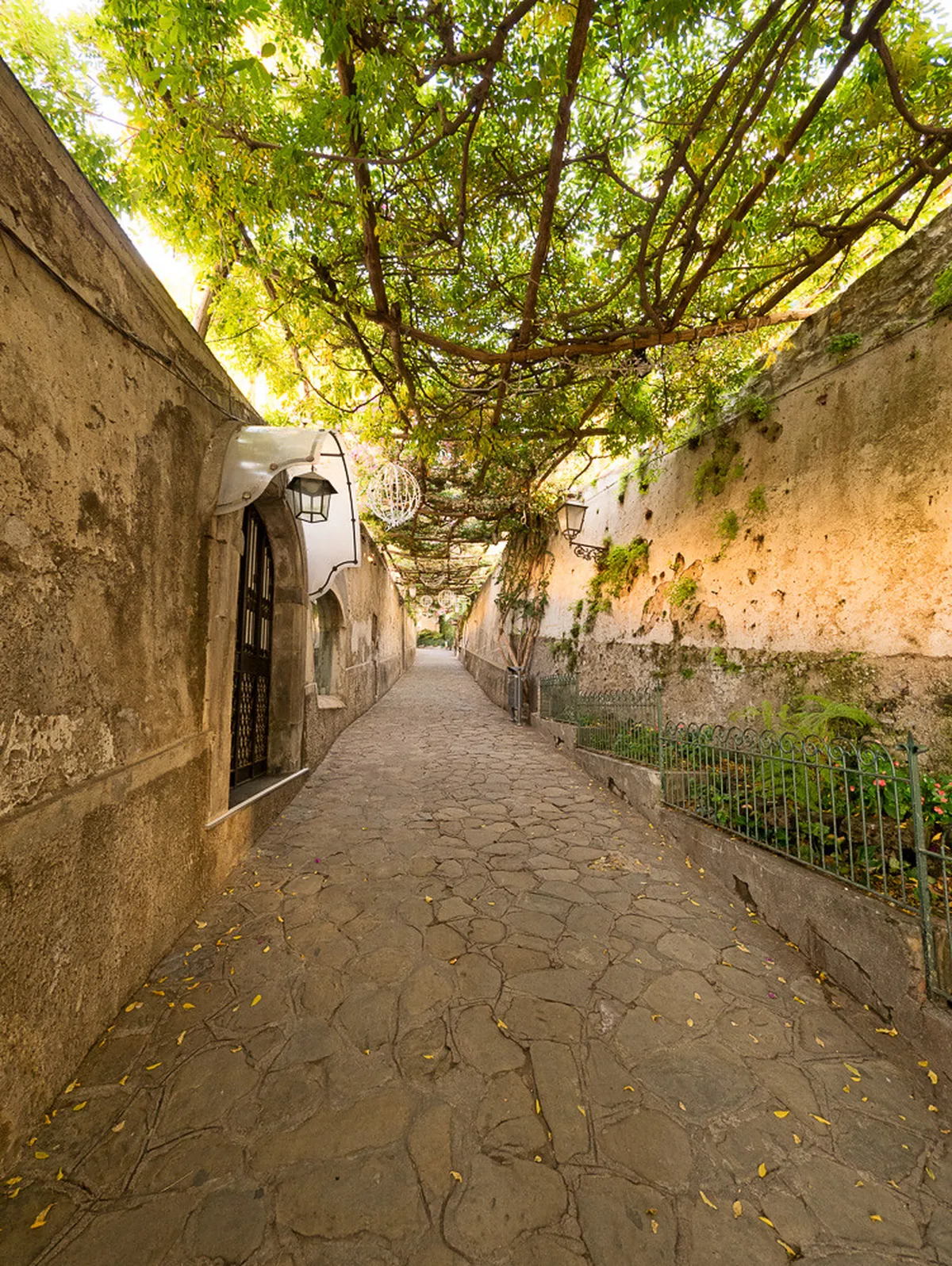 Discover Quiet Positano Walking Trails in 2025