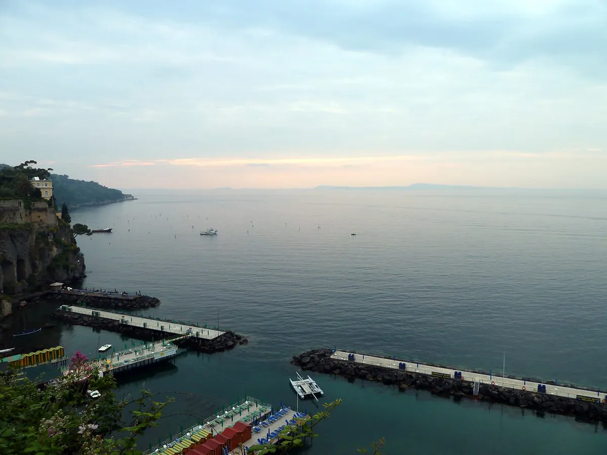 Discover Quiet Sorrento Gardens: Your 2025 Guide