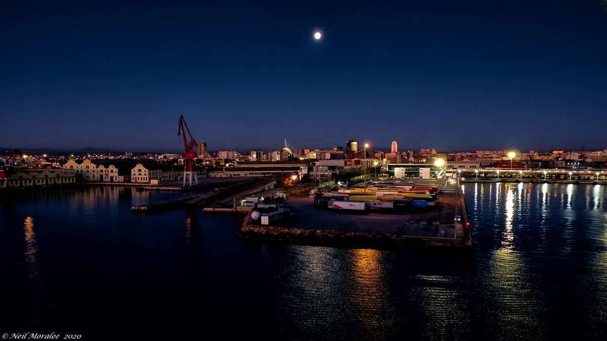 Discover Quiet Valencia Cafes: Your 2025 Guide