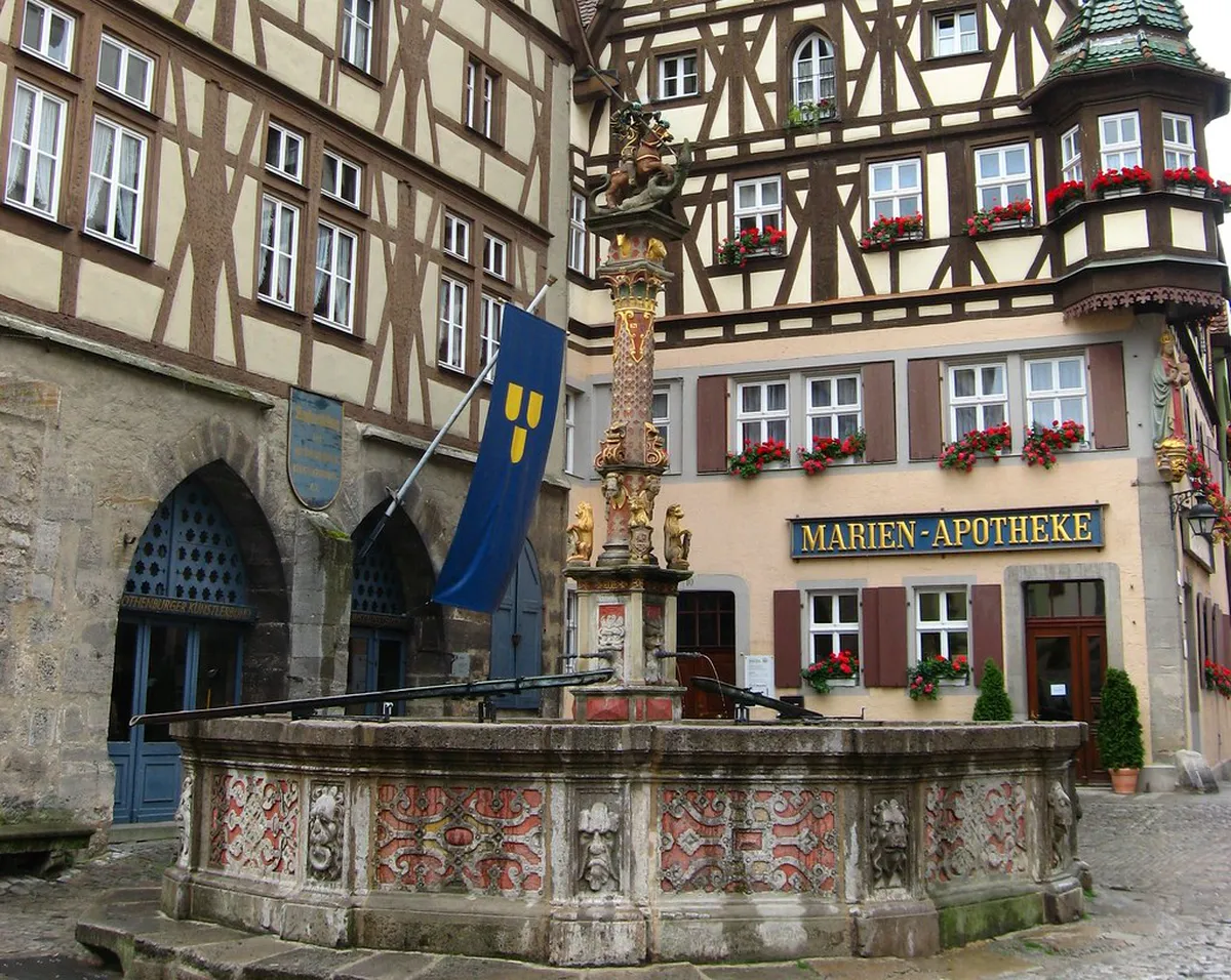 Rothenburg's Secret Alleys: Uncovering Hidden Medieval Pathways