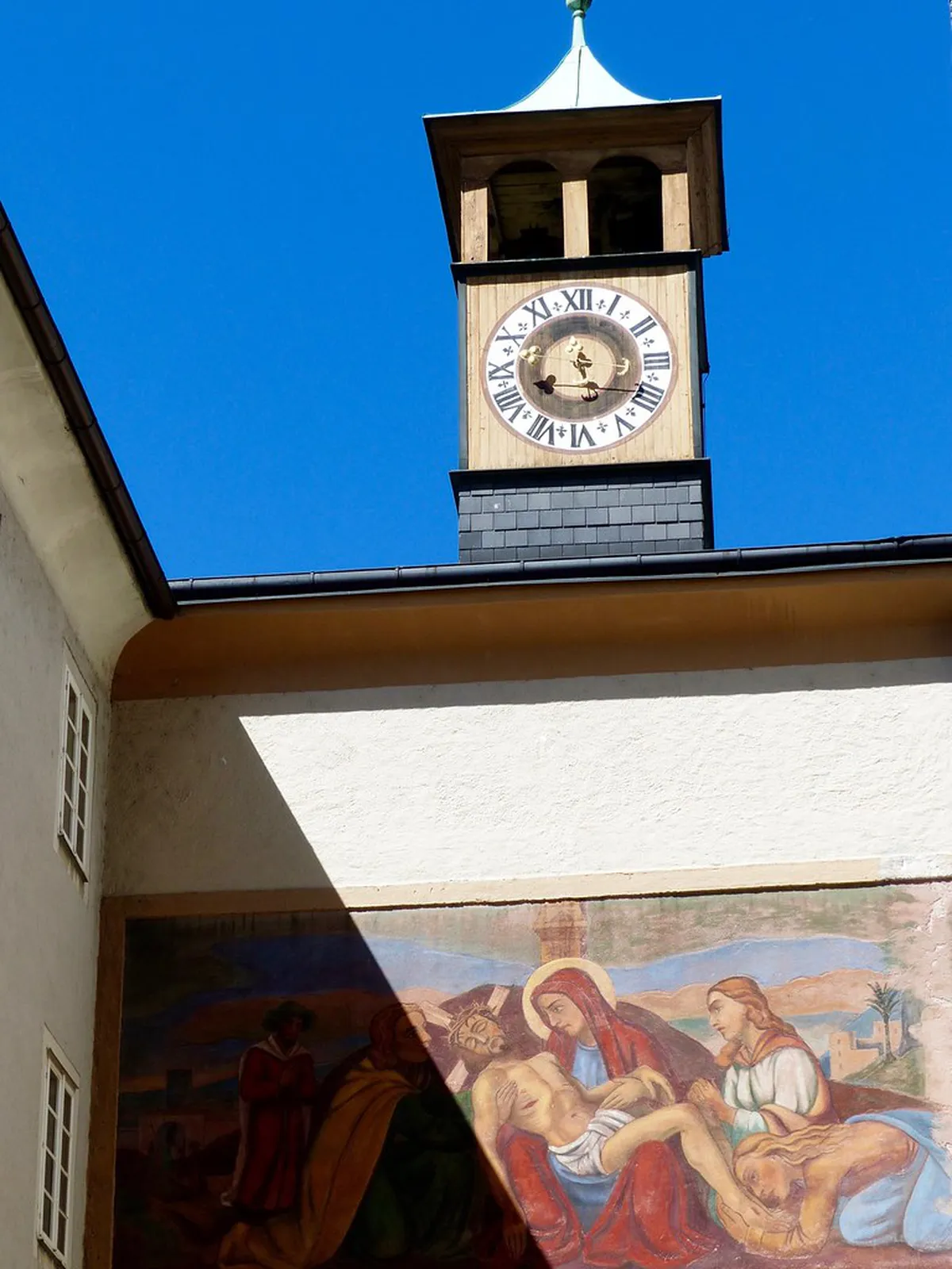 Salzburg Medieval Alleyways Guide: Explore Hidden Old City Paths