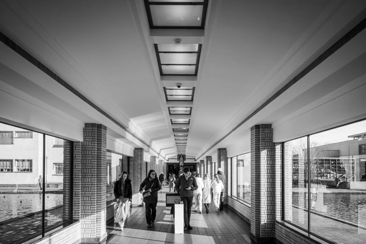 Discover Secret Den Haag Courtyards: A Hidden Guide 2025