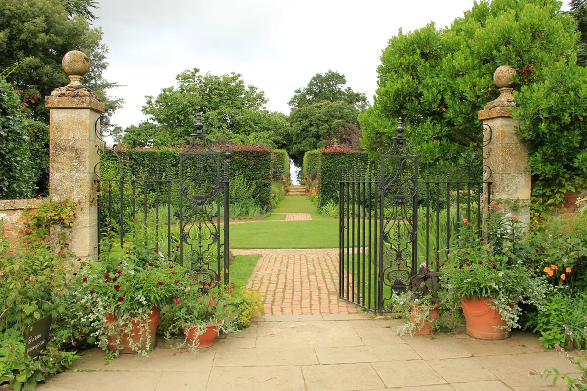 Stratford-upon-Avon Photography Spots in 2025: Best Views