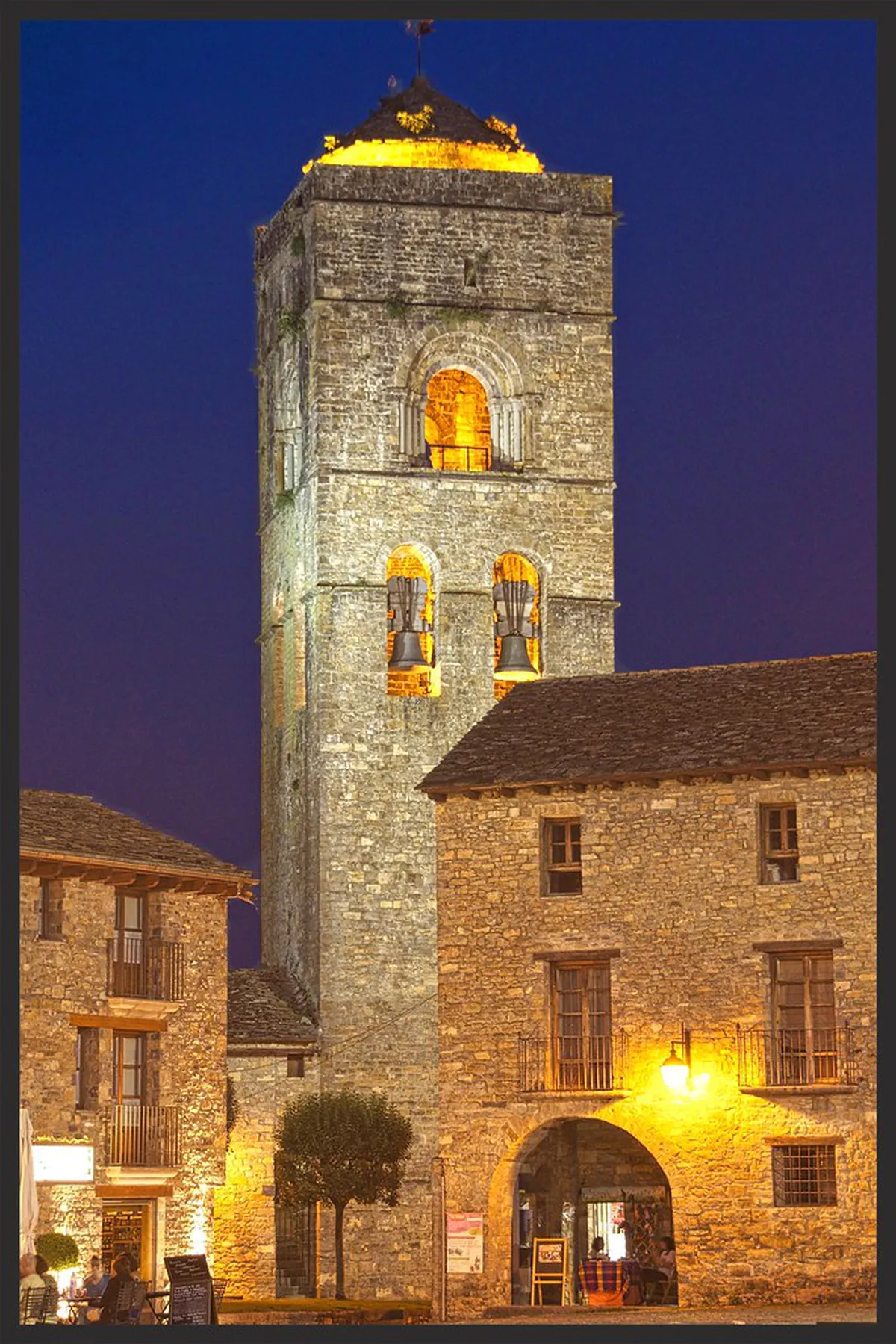 Unique Aínsa Stays: Find Your Perfect Medieval Retreat