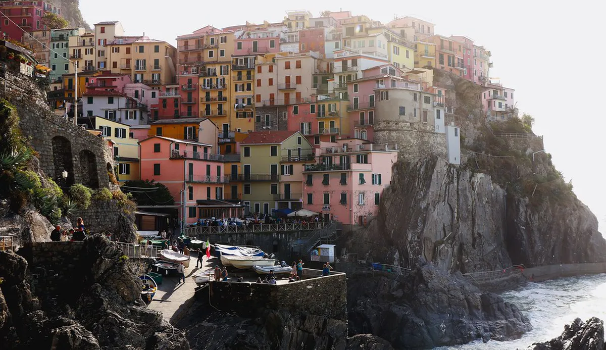 Unique Manarola Souvenir Shops: Find Your Perfect Keepsake