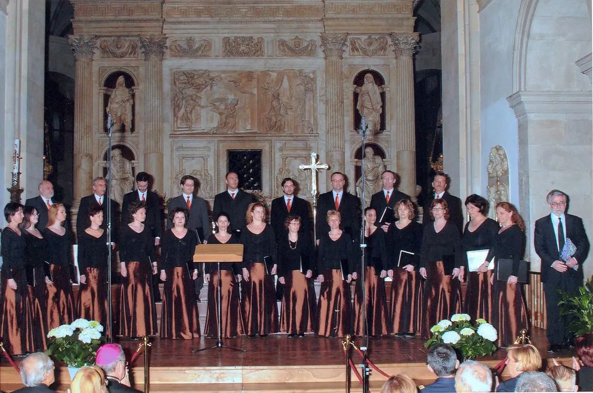 Book Unique Neuchâtel Stays: Your 2025 Accommodation Guide