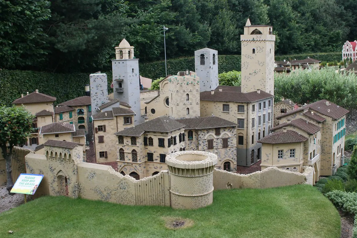 Discover Unique San Gimignano Artisan Shops in 2025