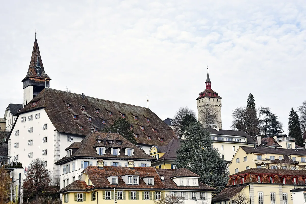 Discover Unique Zürich Walking Tours in 2025