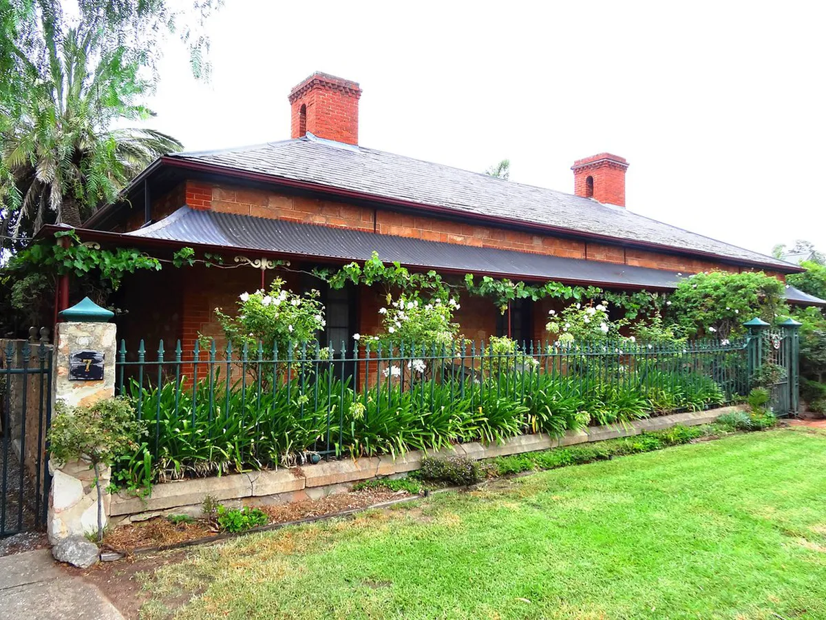 Valencia's Hidden Gems: Uncover Secret Spots in 2025